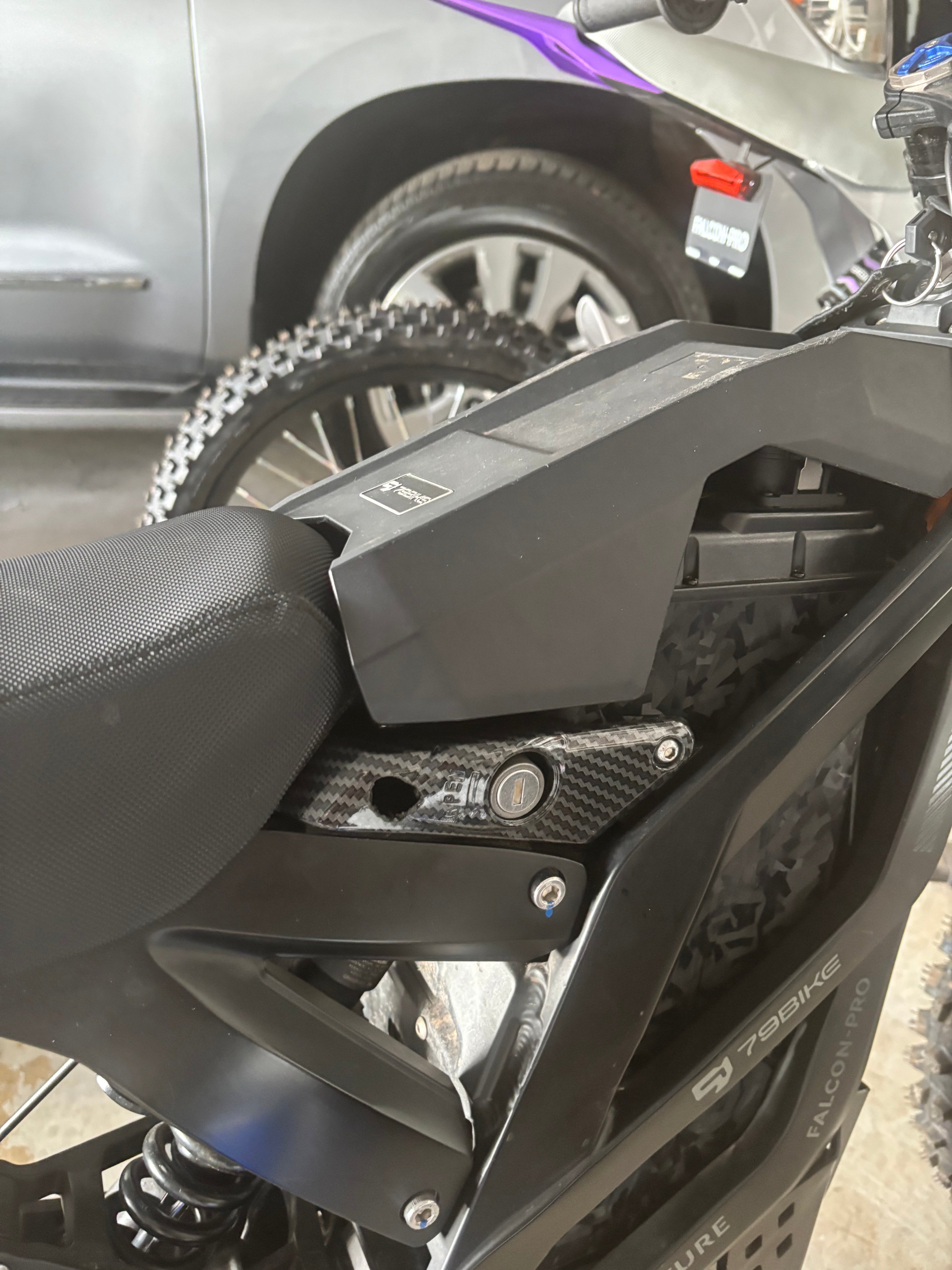 Carbon Fiber Battery Under Piece